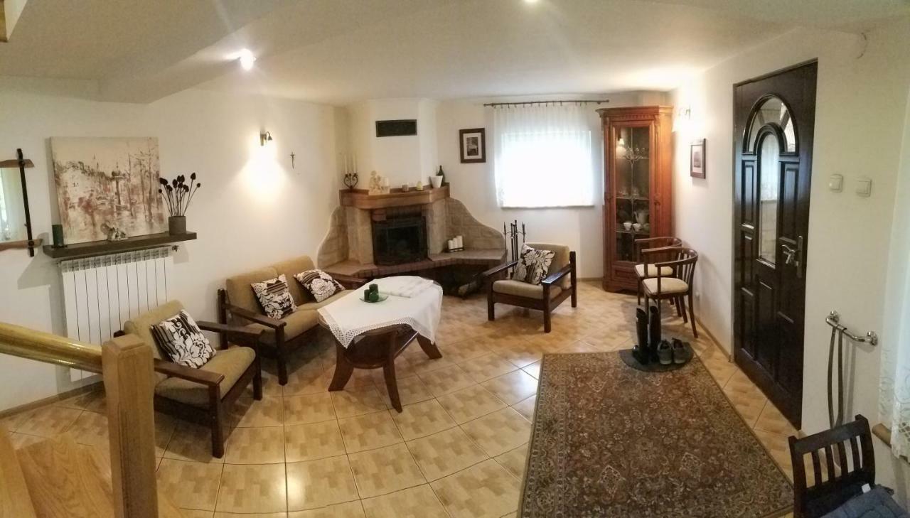 Kwiatowe Zacisze Villa Przeciszow Buitenkant foto